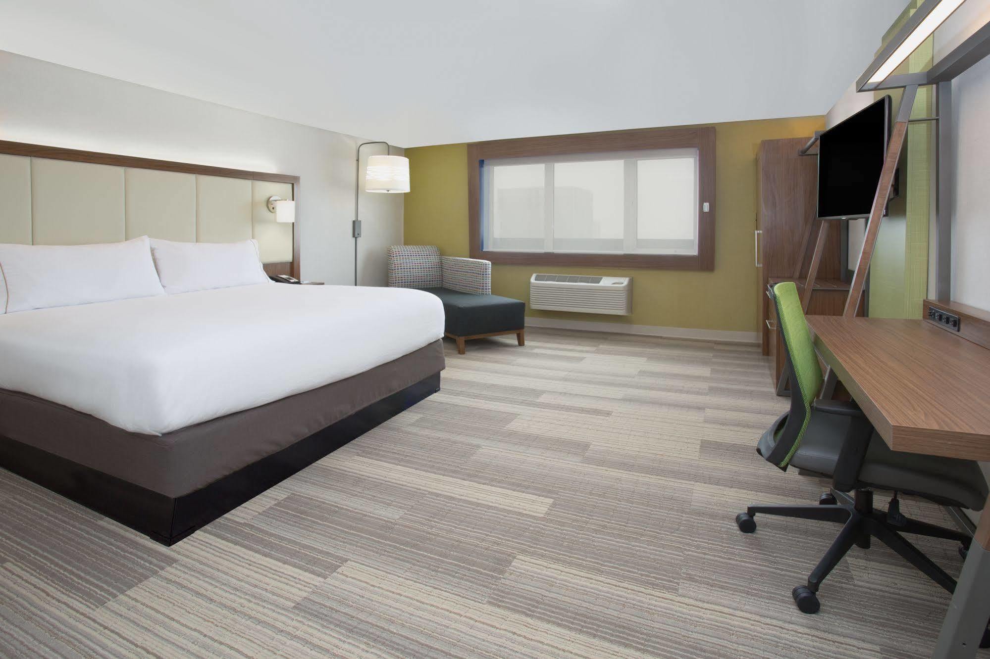 Holiday Inn Express & Suites - Pittsburgh - Monroeville By Ihg Exterior photo